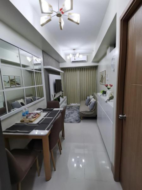 Yammy's HomeyStyle Condo at Tower 3 Shore 3 Residences